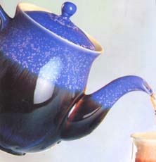 活瓷彩釉茶壶