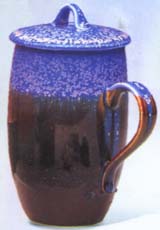 活瓷紫釉圆弧杯