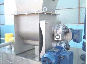 汚水処理機